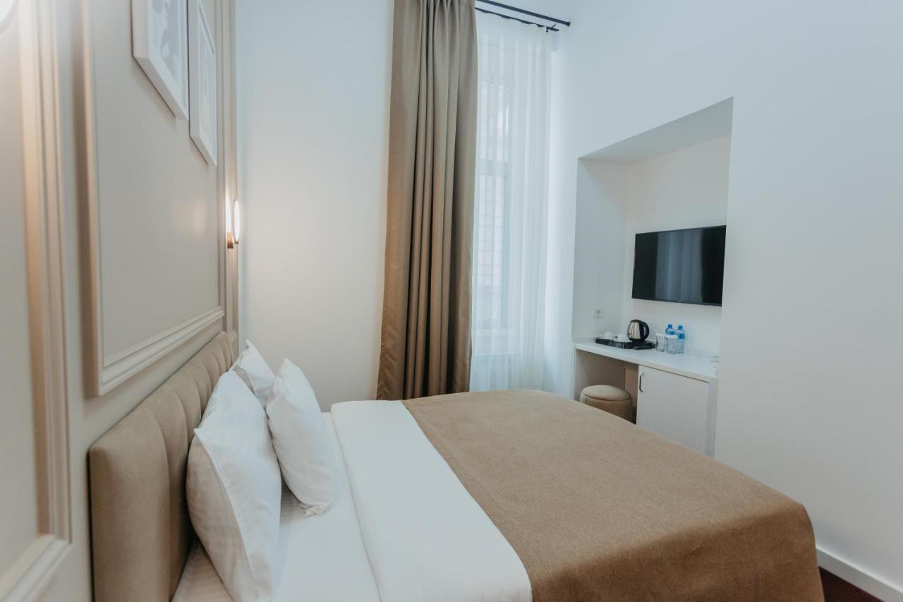 Callisto Hotel Baky Esterno foto