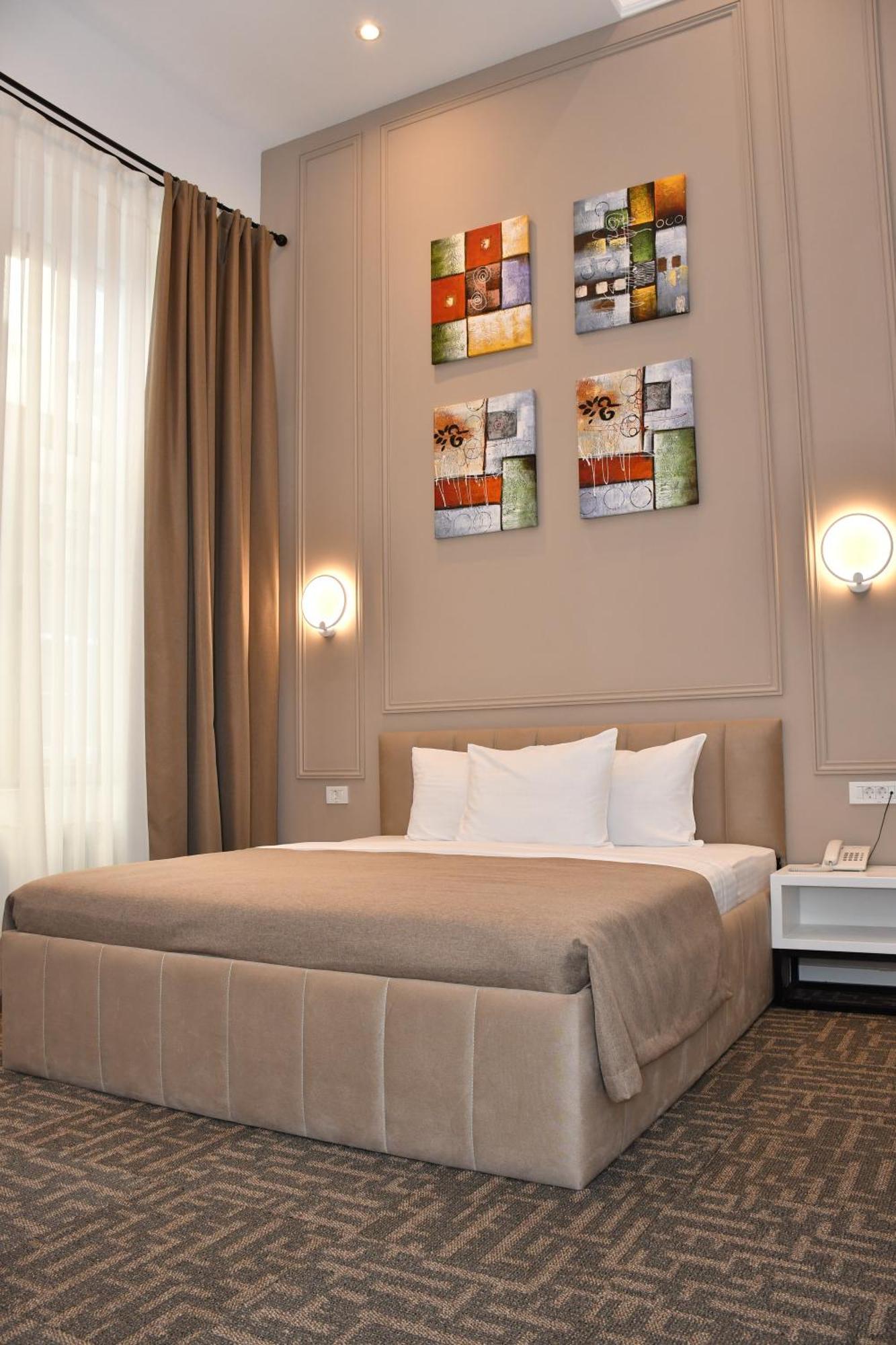 Callisto Hotel Baky Esterno foto